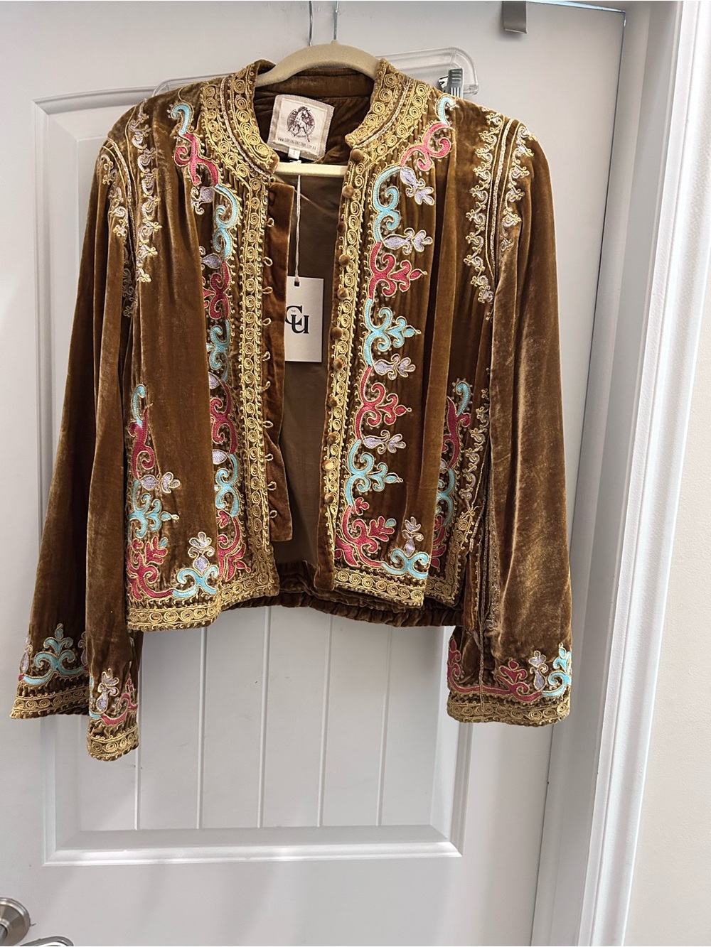 🌼CU Revolution Embroidered Velvet Jacket - Picture 8 of 8